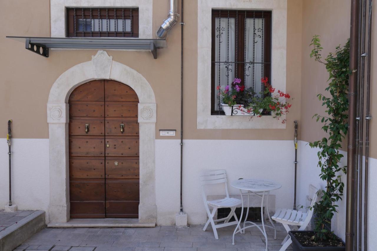 B&B Interno Sg L'Aquila Exterior photo
